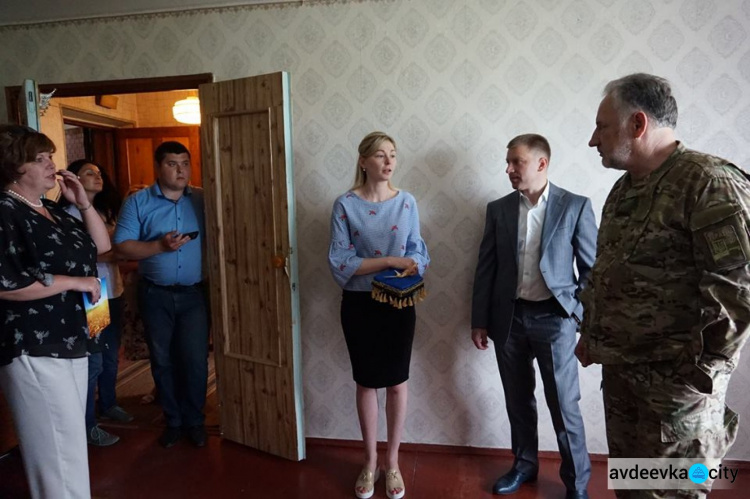 В Донецкой области первая участница программы «Жилье для детей-сирот» получила квартиру (ФОТО)