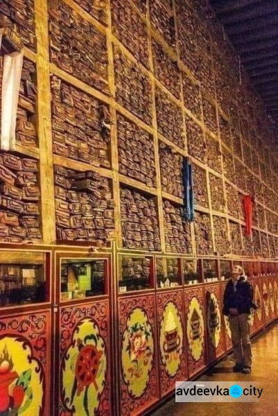 В Тибете хранится древнейшая библиотека