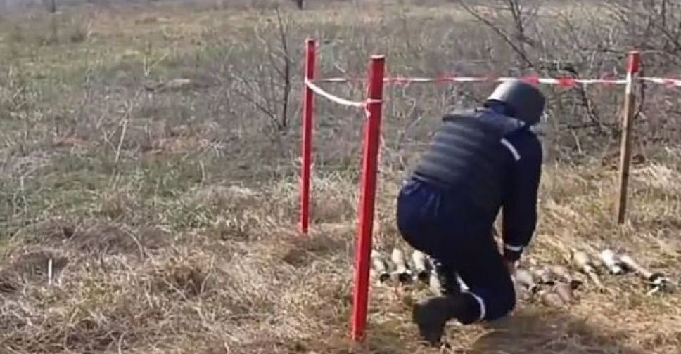 В Донецкой области уничтожили боеприпасы и возродили дома