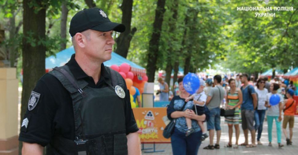 Донетчина: полиция обеспечила безопасность 15 массовых мероприятий