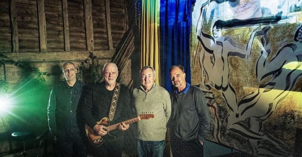Разом з Україною: гурт Pink Floyd випустив  пісню 