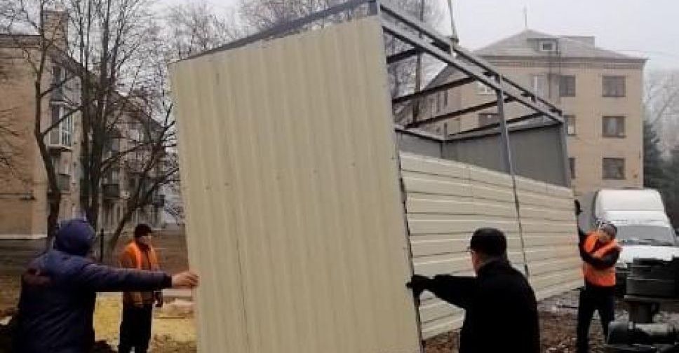 В Авдіївці роботи по облаштуванню нових сміттєвих точок вийшли на фінішну пряму