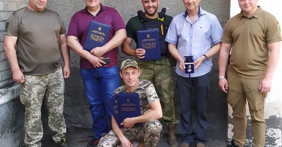 Мешканці Авдіївки до Дня Конституції отримали нагороди та грамоти від Донецької ОВА