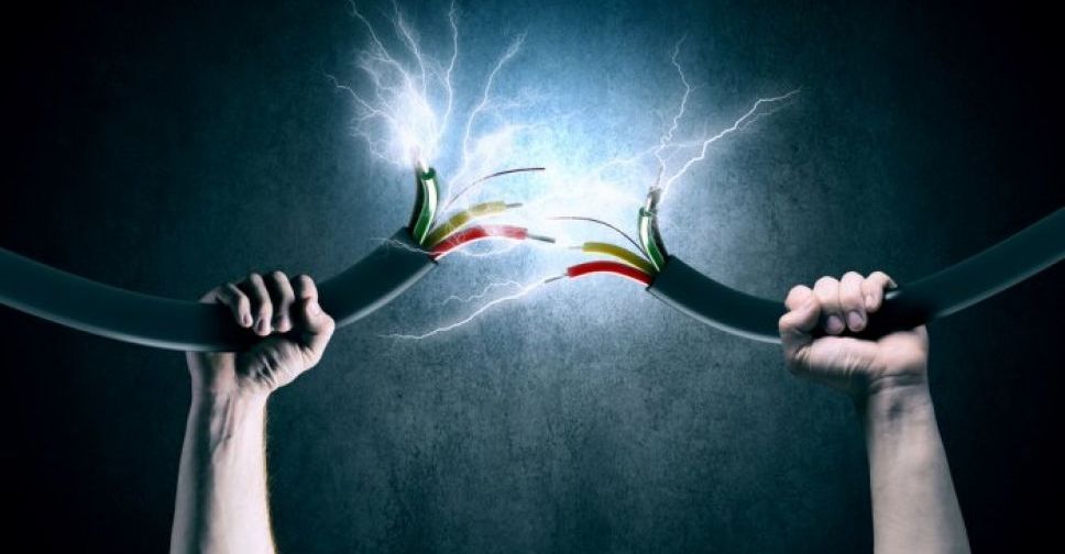 Ряд домов и школу  в Авдеевке временно оставят от электроснабжения
