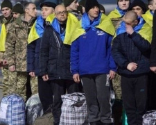 Освобожденным из плена на Донбассе украинцам начали выплачивать денежные компенсации