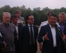 Премьер-министр Владимир Гройсман дал &quot;зеленый свет&quot; поездам в Донецкой области (ФОТО)