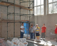 В Авдеевке с помощью АКХЗ обновляют объекты образования (ФОТО)