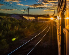 &quot;Донецкая железная дорога&quot; объявила о запуске дополнительного летнего поезда