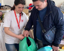 Волонтери Метінвесту турбуються про українців, які потребують підтримки