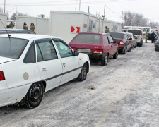 Ситуация в донбасских КПВВ утром 4 февраля: везде стоят вереницы авто
