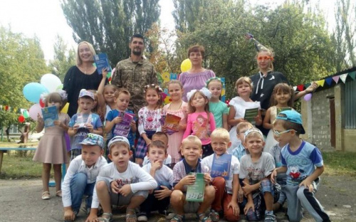 Дети «зарядили» авдеевских «симиков» (ФОТО)