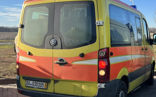 Замість пошкодженої «швидкої» з Львівщини передали в Авдіївку новеньке авто