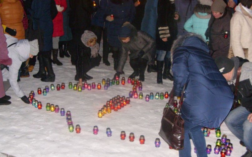 Авдіївка вшанувала пам’ять жертв Голодомору (СВІТЛИНИ)
