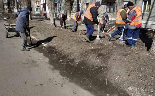 В Авдіївці стартувало велике прибирання міста