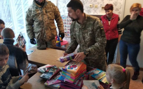 Авдеевские «симики» активно помогают гражданским и военным (ФОТО)