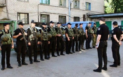 Полицию Авдеевки подняли по тревоге (ФОТО)