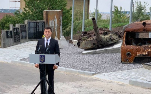 Президент України зазначив стратегічну важливість Авдіївського коксохімічного заводу для міста