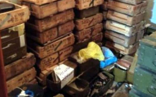 В Покровском районе раскрыли крупный схрон с оружием
