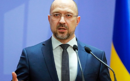Кабмин утвердил дату отстранения от работы невакцинированных украинцев