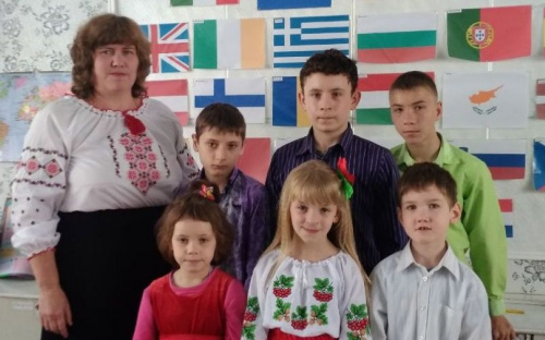 В Авдеевке особенным детям устроили виртуальный тур по Европе (ФОТО)