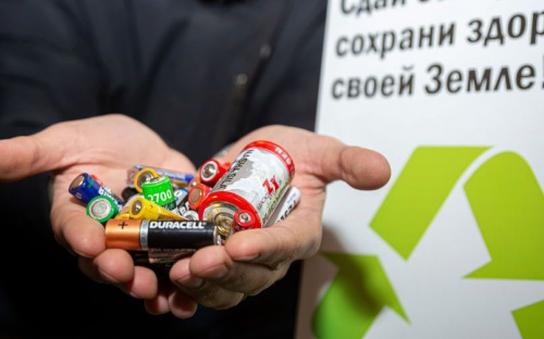 Екотур до Румунії: за рік підприємства Метінвесту зібрали майже 2 тонни використаних батарейок