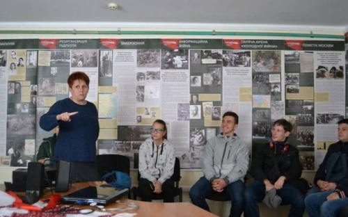 В Авдеевке разрушали стереотипы об УПА (ФОТО)