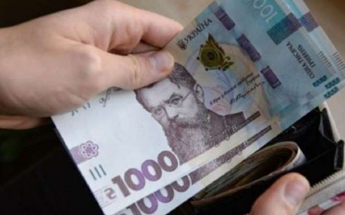 Не лише для переселенців: хто може розраховувати на 2200–2500 грн щомісячної допомоги
