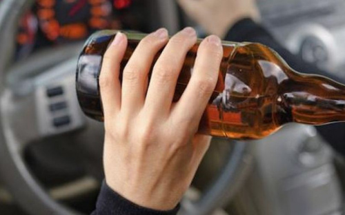 У Покровському районі п’яний водій намагався дати хабар поліцейським