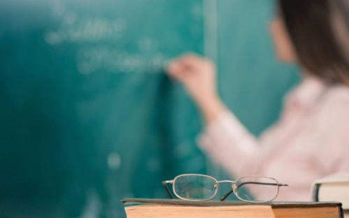 Яку зарплату отримуватимуть авдіївські вчителі: у МОН анонсували підвищення