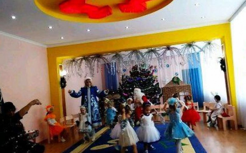 Авдеевка: в “Колокольчике” отзвенел утренник для малышей (ФОТО)