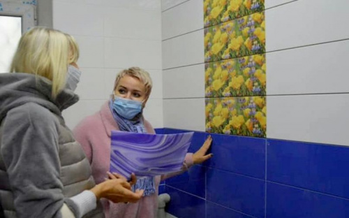 В Авдеевской больнице полным ходом идет ремонт лаборатории (ФОТОФАКТ)
