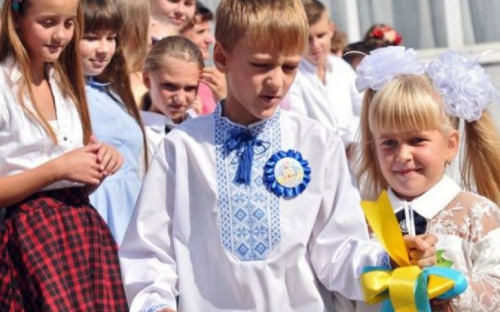 Новий навчальний рік розпочнеться в школах 1 вересня і триватиме 10 місяців