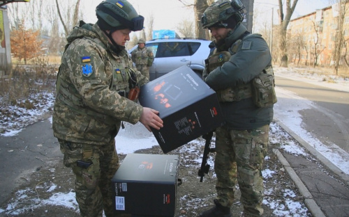 Метінвест передав на Авдіївський напрямок сучасні дрони (ВІДЕО)