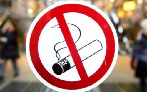Завтра в Україні почнуть штрафувати за будь-яке куріння у громадських місцях