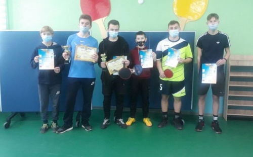 В Авдіївці відбулися товариські зустрічі з настільного тенісу серед юнаків