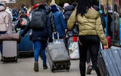 В Україну повернулося вже 60% біженців