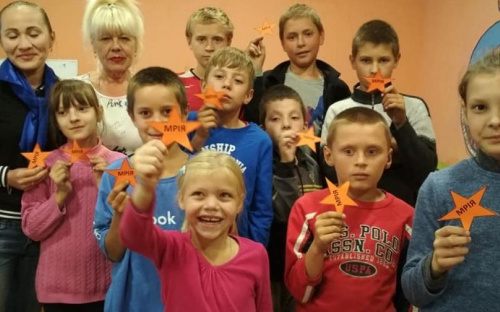 В Авдеевке детям помогают с «домашкой» и с выбором профессии (ФОТО)