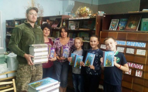 Авдеевские «симики» раздавали книги и прессу