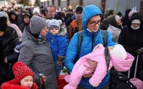 ООН: через війну з України виїхало понад 4 мільйони біженців, половина з них - діти