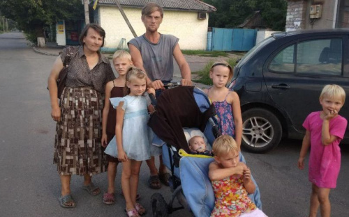 Многодетной семье из Авдеевки отремонтировали сгоревшее жильё (ФОТО)