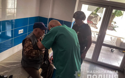 Авдіївські правоохоронці врятували від смерті літнього чоловіка
