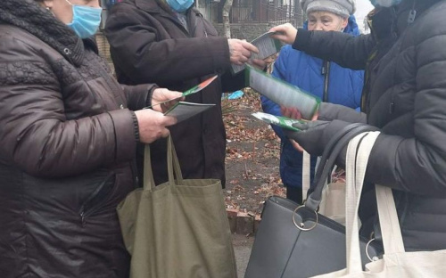 В Авдеевке прошла уличная акция «Береги себя!»