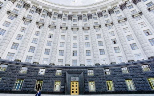 Кабмин увеличит финансирование медицины