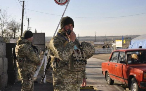 На всех КПВВ Донбасса фиксируют уменьшение пассажиро-транспортного потока