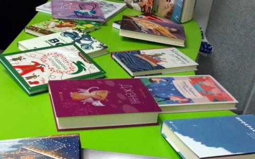 Авдеевские литераторы провели встречу с читателями