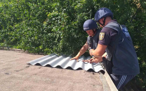 В Авдеевке спасатели ГСЧС продолжают восстанавливать жилые дома