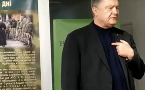 Про розведення військ та про справу Гладковського: Порошенко в Авдіївці обговорив гострі питання та гучні теми. ВІДЕО