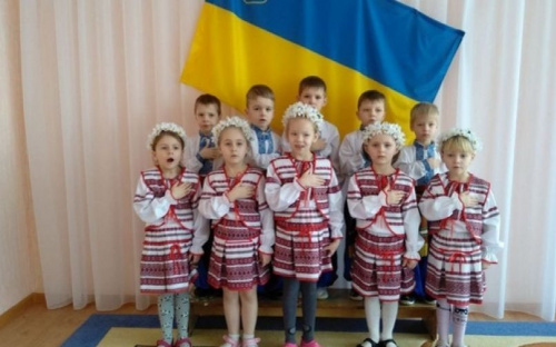 В Україні сьогодні вперше відзначають День єднання: до патріотичних заходів долучилась Авдіївка (ФОТОФАКТ)