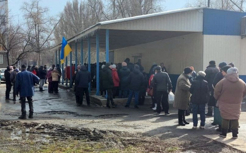 Сьогодні авдіївці - клієнти ПриватБанку та Ощадбанку зможуть зняти готівку