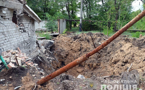 Під час порятунку людей в Авдіївці поліцейських накрило вогнем